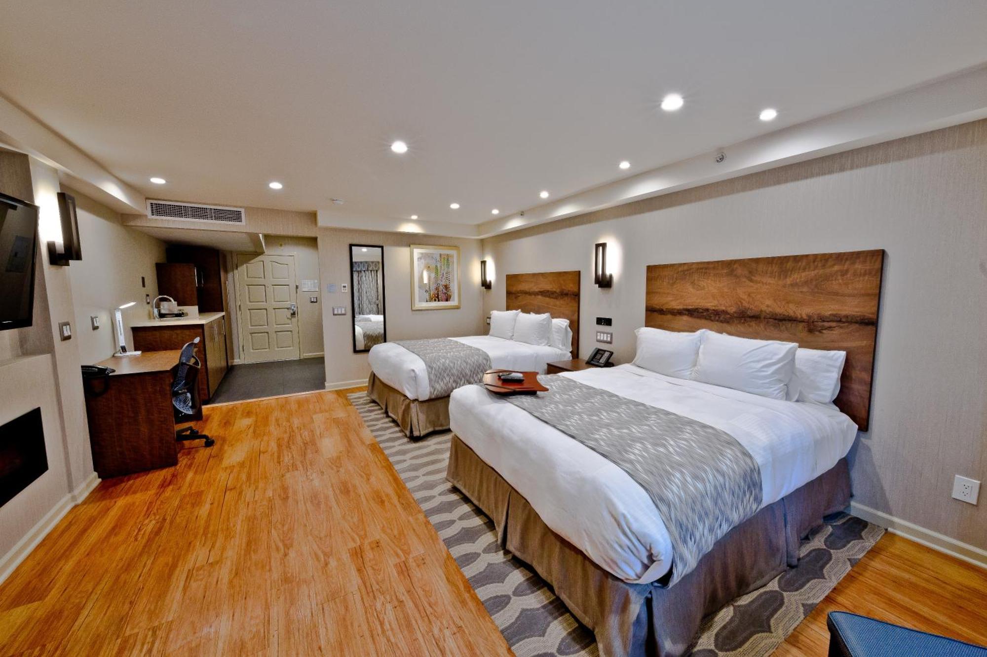 Hotel Strata Mountain View Oda fotoğraf