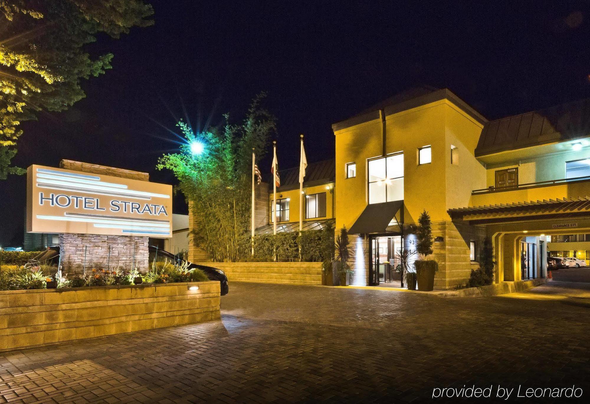 Hotel Strata Mountain View Dış mekan fotoğraf